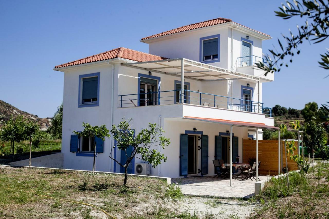 Romanos XI Xi Beach Екстериор снимка